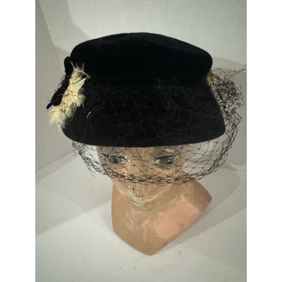 Vintage Black Velour Feather Hat Veil Netting Phipps Peachbloom Retro 1950 1960 - Picture 5 of 8